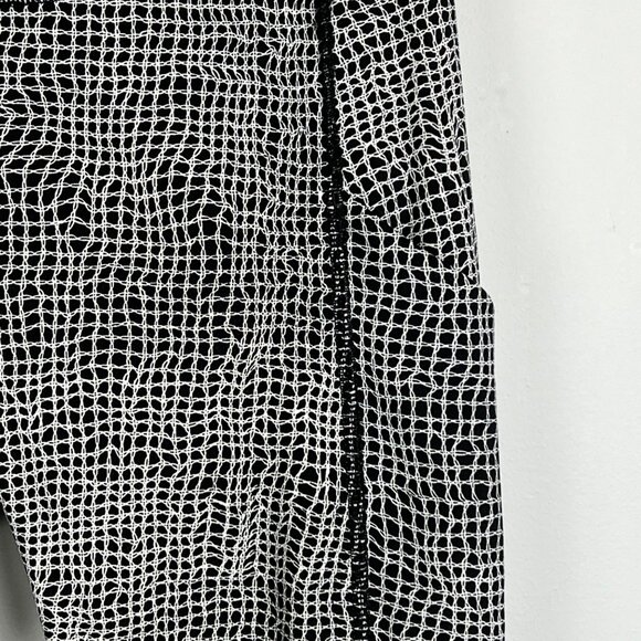 Lululemon Womens Speed Tight V Crop Leggings Fall Net Black White size 4 - Picture 4 of 11